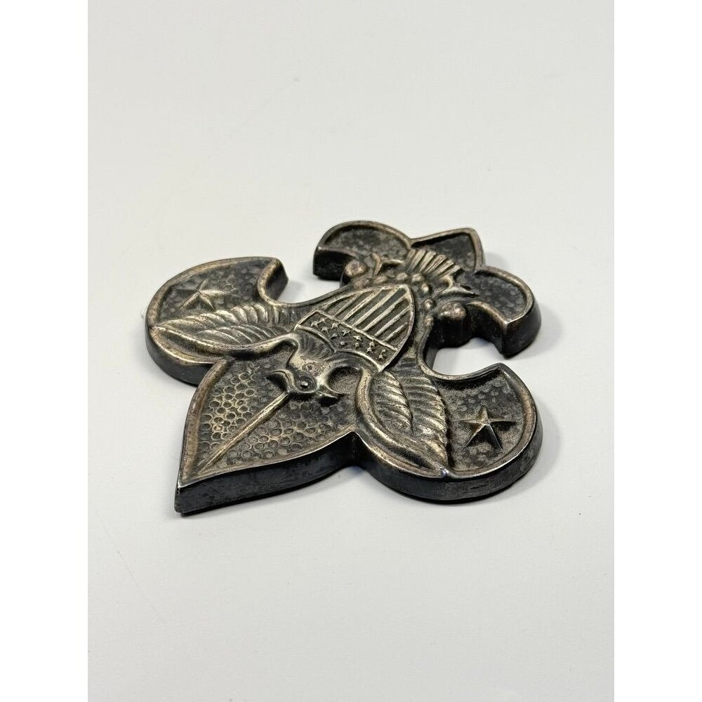 Paperweight Boy Scouts of America Fleur-de-Lis Felt Back Office Desk Decor - Picture 9 of 14